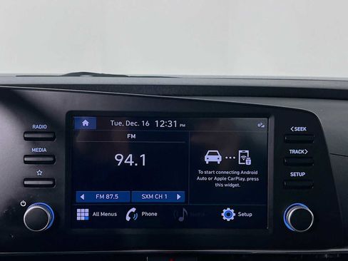 Certified 2023 Hyundai Elantra SEL w/ Preferred Accessory Package image 14