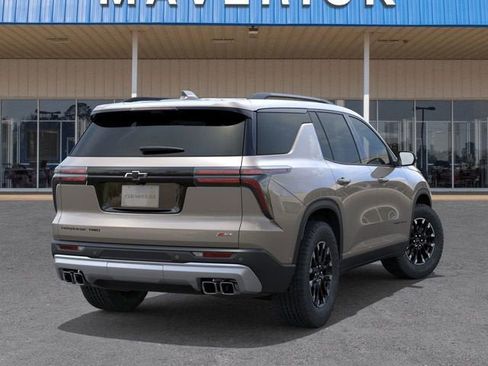 New 2026 Chevrolet Traverse Z71 w/ Enhanced Driving Package AWD/4WD image 4
