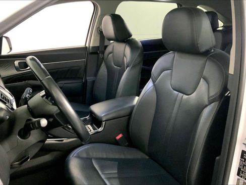 Certified 2023 Kia Sorento SX image 22