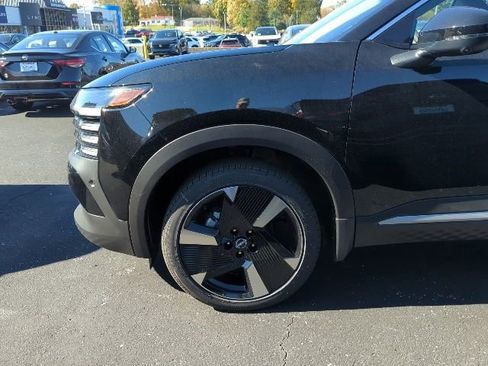 New 2026 Nissan Kicks SR w/ SR Premium Package image 2