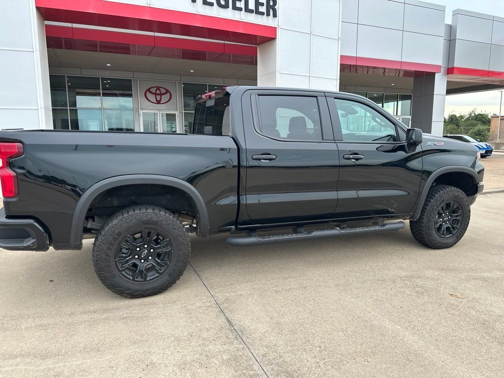 Used 2026 Chevrolet Silverado 1500 ZR2 AWD/4WD image 8