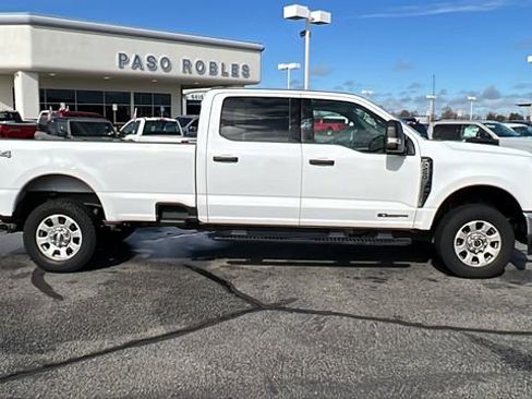 Used 2024 Ford F250 XLT image 2