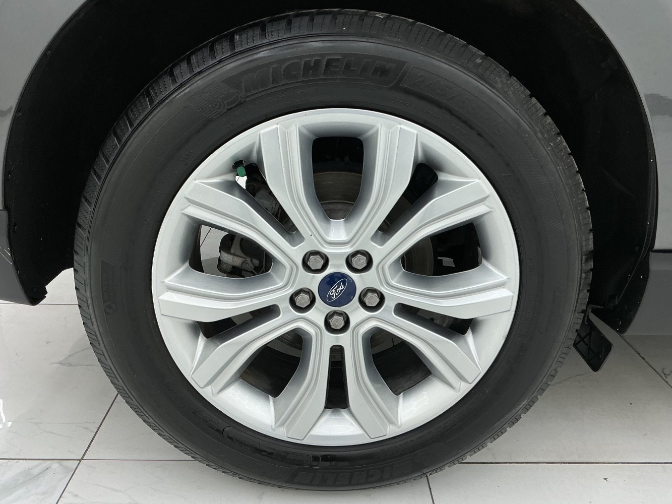 Used 2020 Ford Edge Titanium FWD image 48