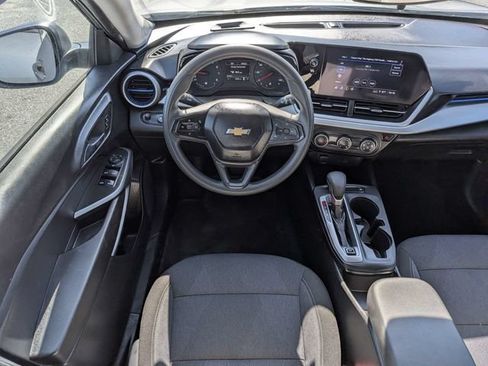 Used 2024 Chevrolet Trax LS FWD image 13