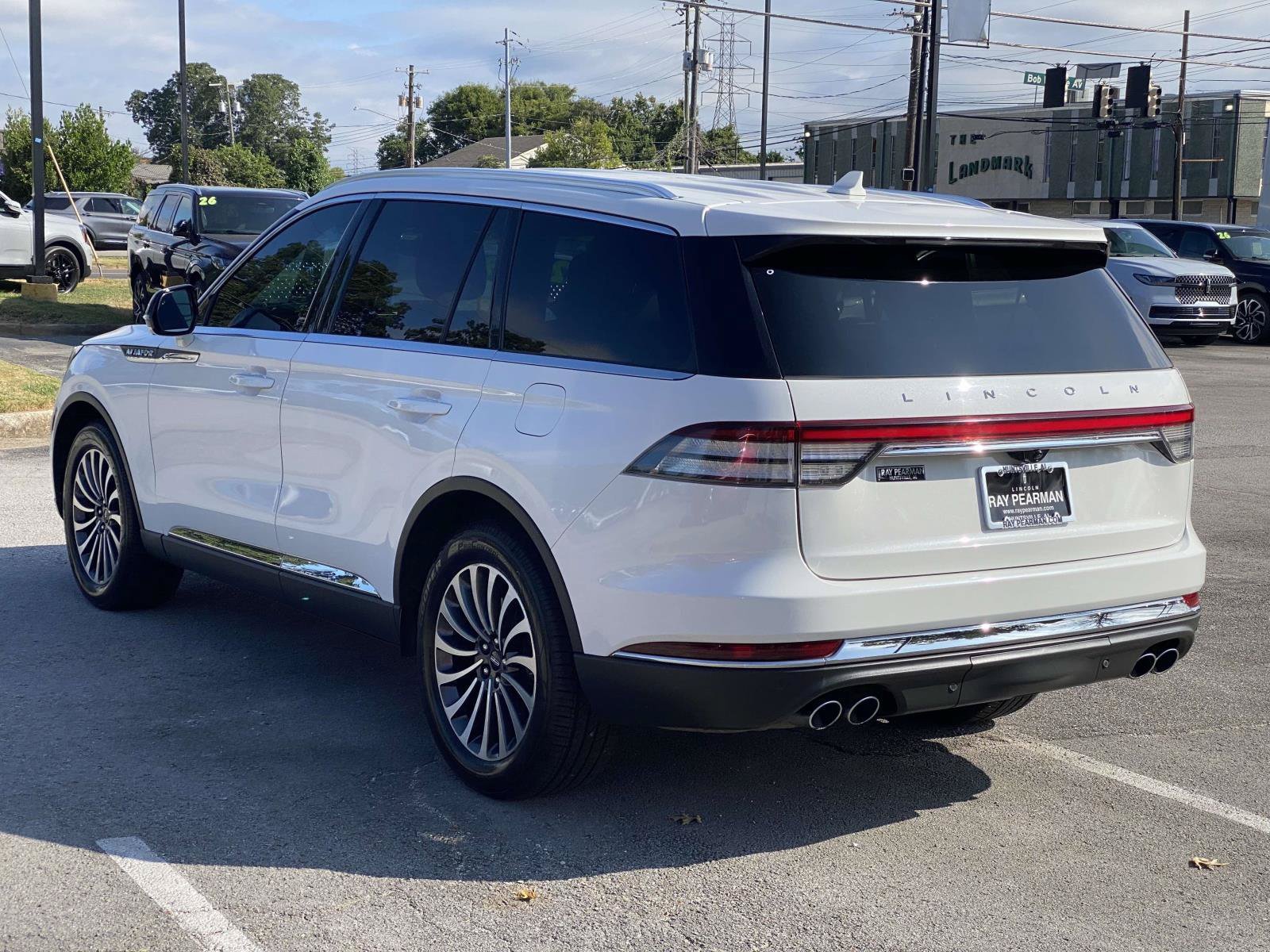 Used 2020 Lincoln Aviator Reserve w/ Elements Package Plus AWD/4WD image 5