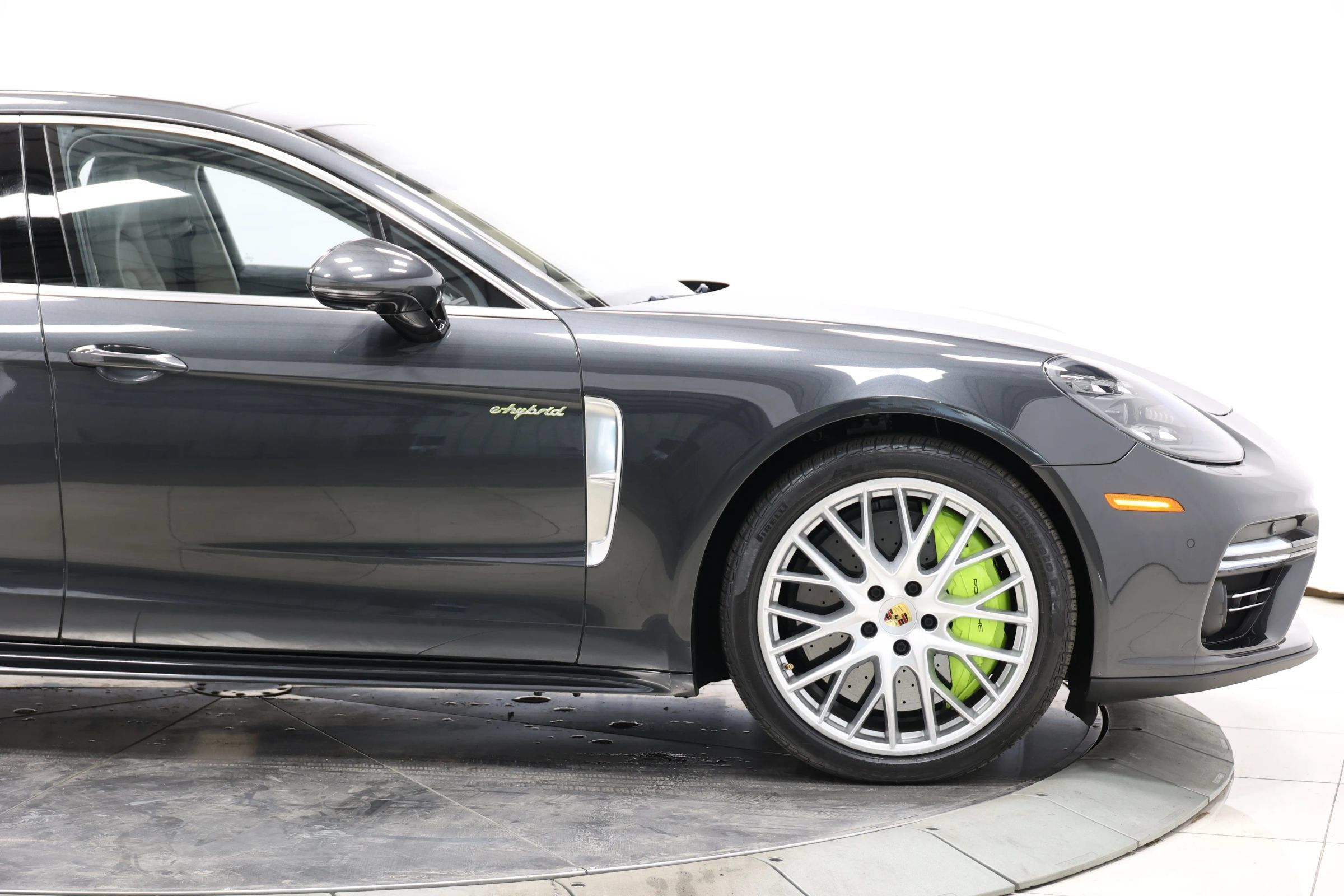 Used 2018 Porsche Panamera Turbo S Executive w/ Assistance Package AWD/4WD image 88