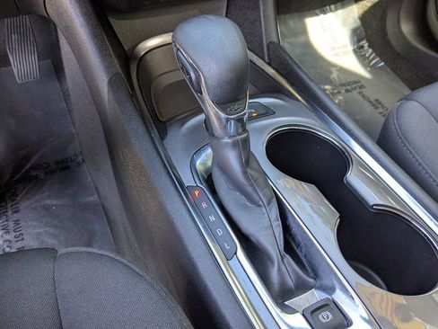 Used 2024 Chevrolet Malibu LT FWD image 22