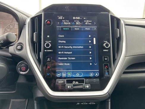 Used 2024 Subaru Crosstrek 2.0i Premium image 17