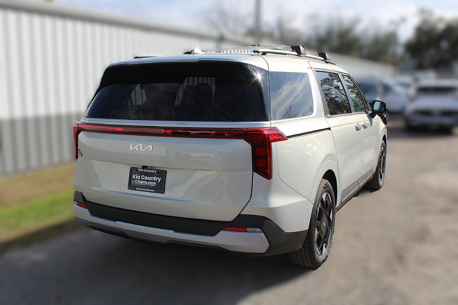 New 2026 Kia Carnival EX FWD image 10