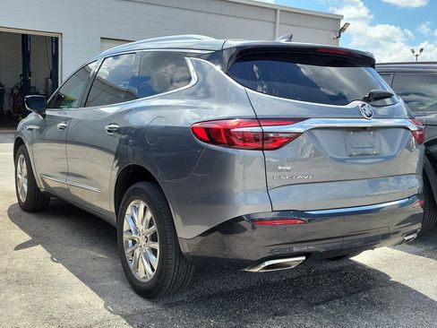 Used 2021 Buick Enclave Essence w/ Sound and Sites Package FWD image 4
