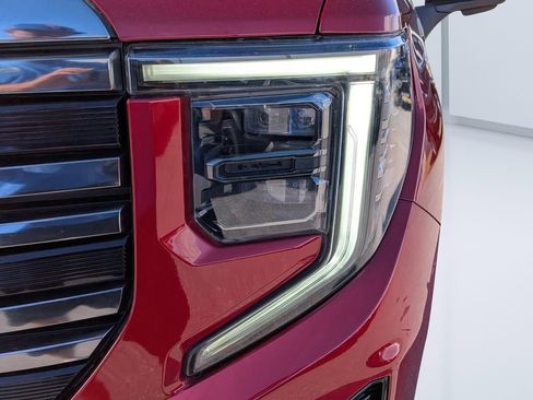 Used 2023 GMC Sierra 1500 AT4 w/ Technology Package image 9