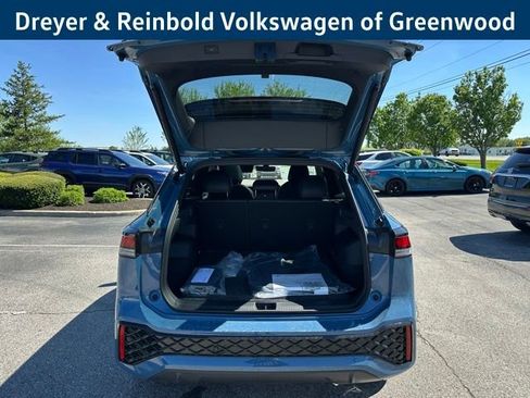 New 2026 Volkswagen Tiguan SE R-Line FWD image 32