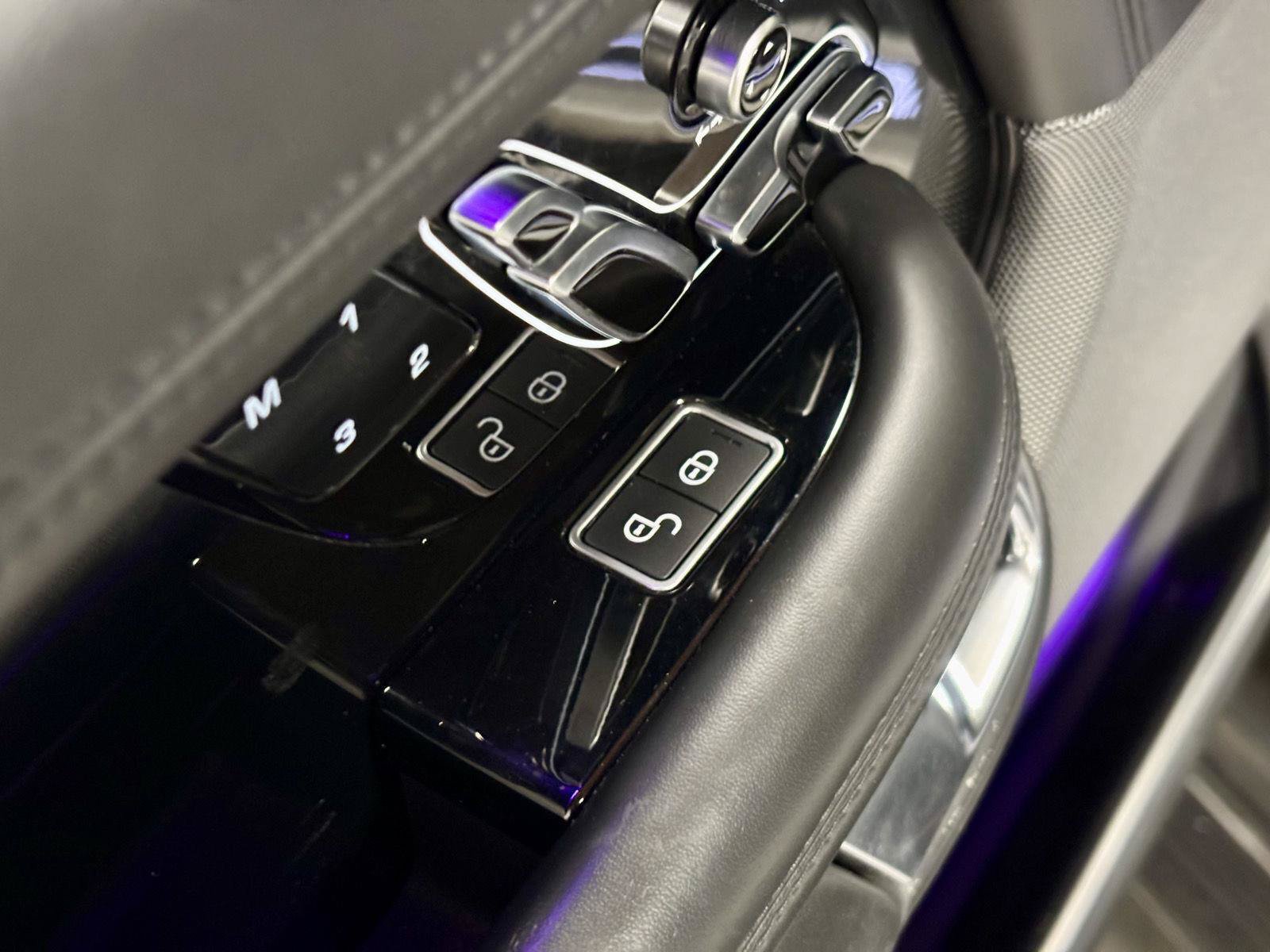 Used 2019 Land Rover Range Rover Autobiography AWD/4WD image 15