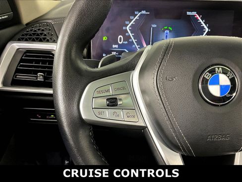 Used 2024 BMW X7 xDrive40i AWD/4WD image 6