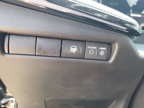 Certified 2025 Nissan Kicks SR w/ Illumination Package AWD/4WD image 13