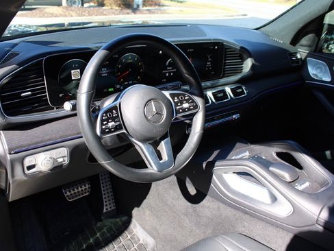 Certified 2022 Mercedes-Benz GLS 450 4MATIC w/ AMG Line Exterior image 4