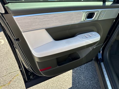 New 2025 Hyundai Santa Fe Calligraphy image 11