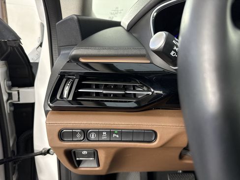 Certified 2024 Acura MDX SH-AWD w/ Technology Package image 16
