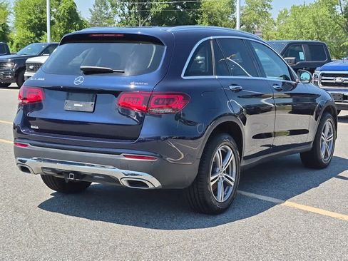 Used 2022 Mercedes-Benz GLC 300 4MATIC image 3