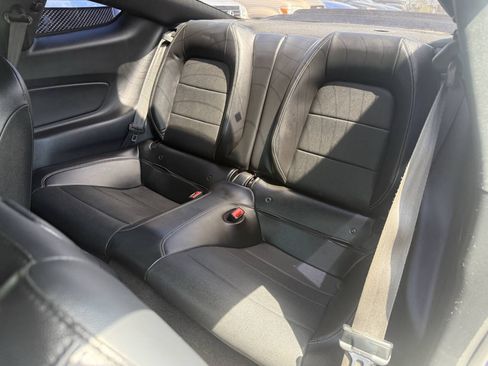 Used 2019 Ford Mustang GT Premium RWD image 18