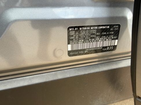 Used 2024 Mitsubishi Outlander SE AWD/4WD image 40