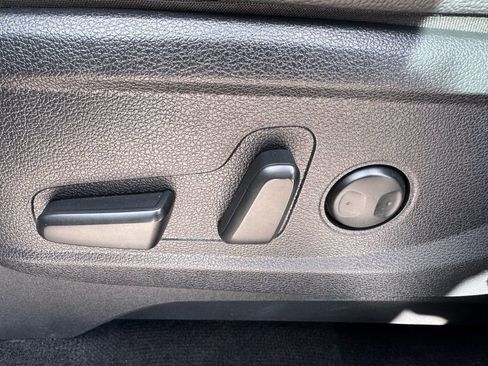 Used 2022 Hyundai Palisade SEL w/ Premium Package image 13