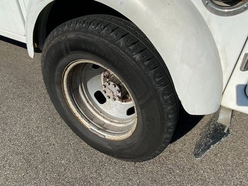 Used 2015 Ford F350 XL w/ Power Equipment Group image 9