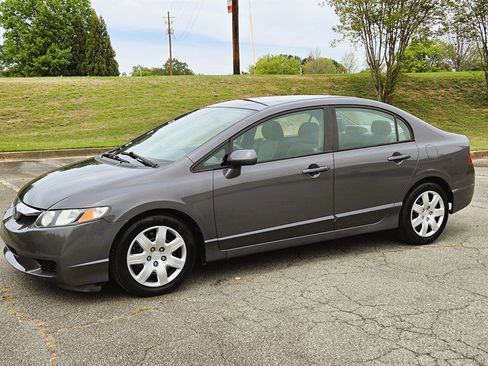Used 2010 Honda Civic LX image 17