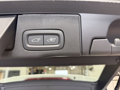 New 2026 Volvo XC60 T8 Plus w/ Protection Package Premier AWD/4WD image 33