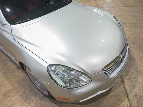 Used 2004 Lexus SC 430 Convertible RWD image 32
