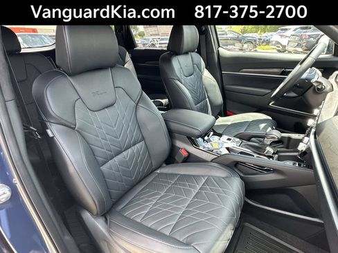 Certified 2025 Kia Telluride SX Prestige X-Line AWD/4WD image 29