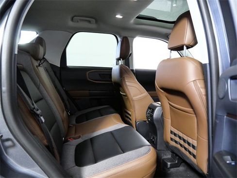 Used 2024 Ford Bronco Sport Outer Banks w/ Tech Package image 13