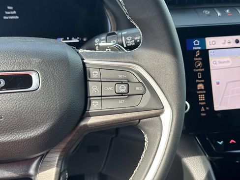 New 2026 Jeep Grand Cherokee Limited w/ Trailer Tow Package image 23