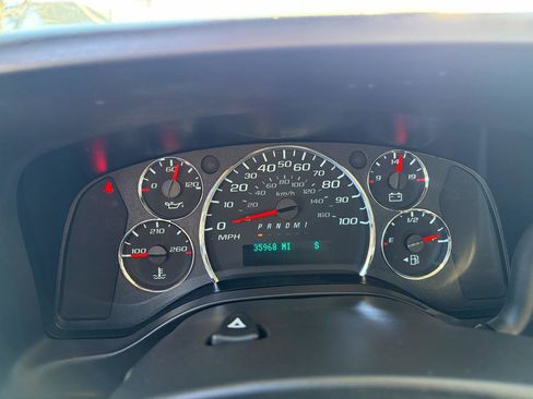 Used 2023 Chevrolet Express 3500 LS image 16