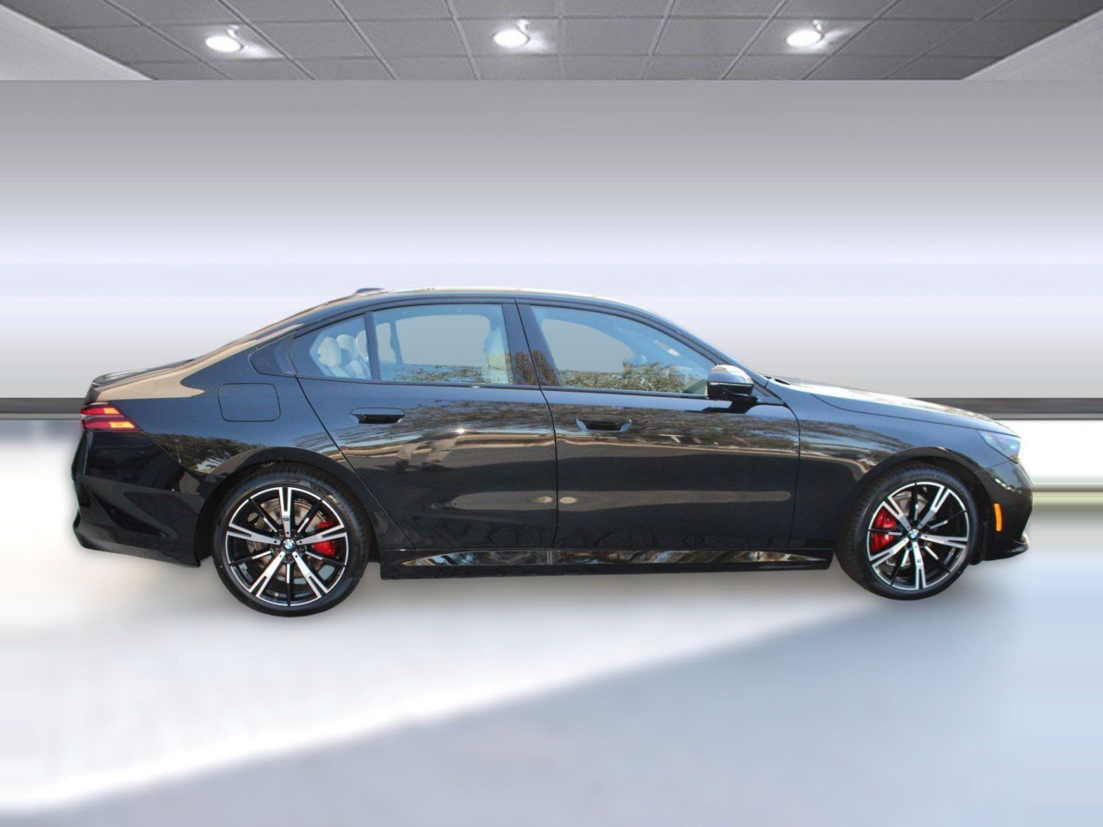 Used 2026 BMW 530i w/ M Sport Package RWD image 8