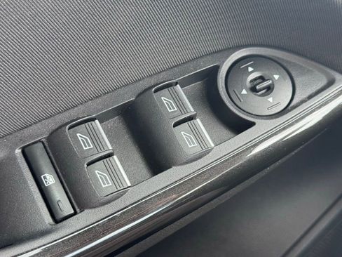 Used 2017 Ford Focus Titanium image 13