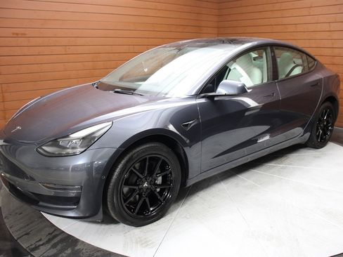 Used 2022 Tesla Model 3 Long Range image 82