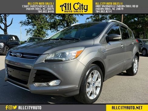 Used 2014 Ford Escape Titanium w/ Equipment Group 401A AWD/4WD image 3