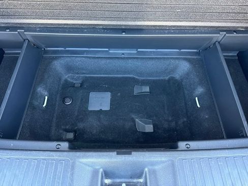 Used 2025 Honda Pilot EX-L image 16