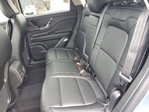 New 2026 Lincoln Corsair Premiere image 27