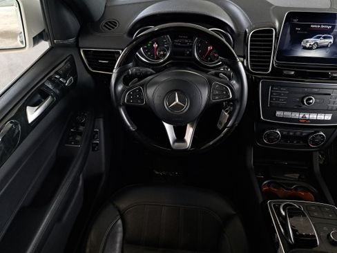 Used 2018 Mercedes-Benz GLS 450 4MATIC image 13
