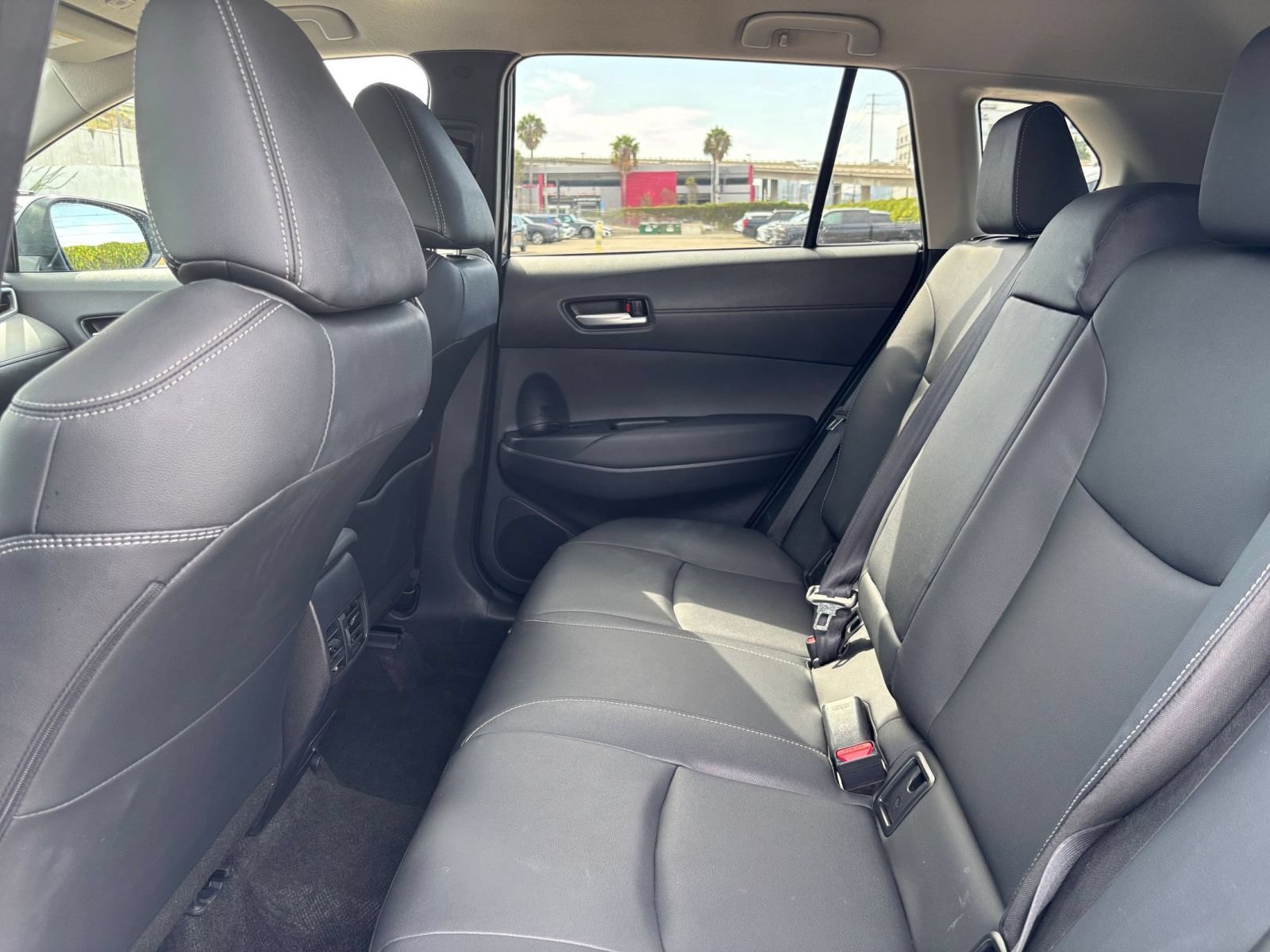 Used 2026 Toyota Corolla Cross XLE FWD image 25