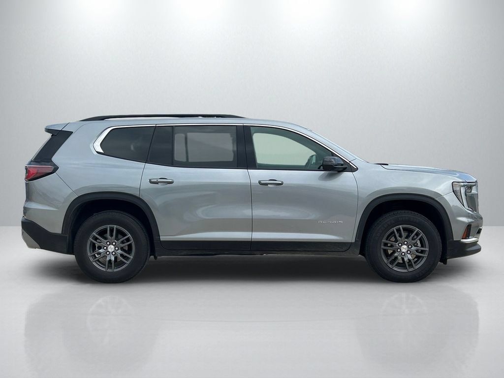 Used 2025 GMC Acadia Elevation FWD image 4