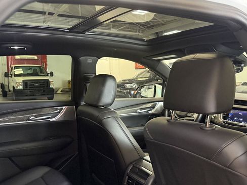 Used 2023 Cadillac XT5 Sportv w/ Technology Package AWD/4WD image 22