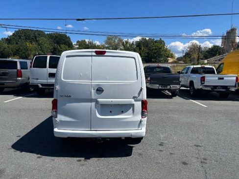Used 2019 Nissan NV200 SV image 4
