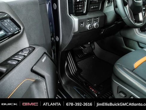 New 2026 GMC Sierra 2500 AT4 w/ AT4 Premium Plus Package AWD/4WD image 8