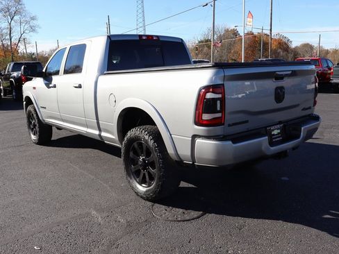 Used 2022 RAM 3500 Laramie w/ Night Edition image 36