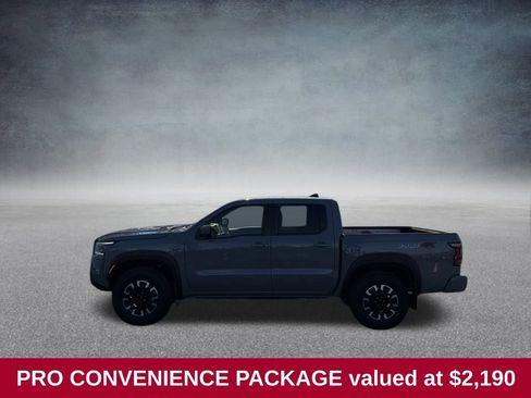 Used 2023 Nissan Frontier PRO-4X w/ Pro Convenience Package image 2