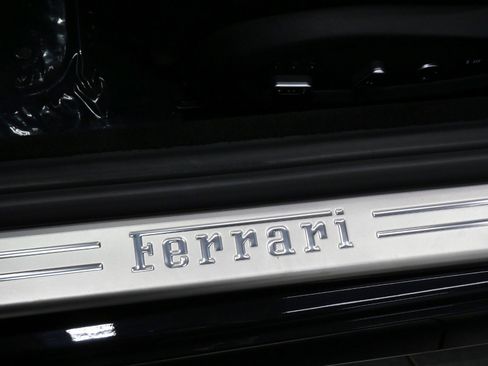 Used 2015 Ferrari California T RWD image 35