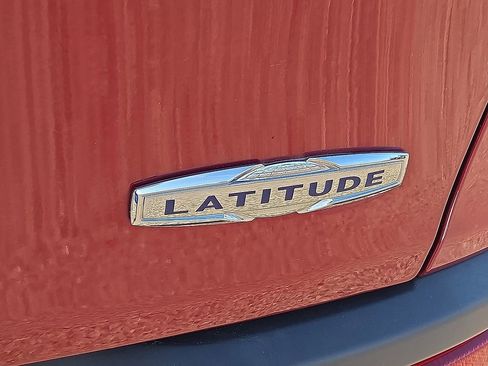 Used 2016 Jeep Cherokee Latitude image 14